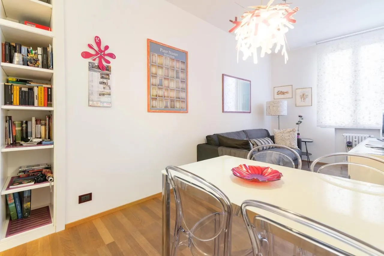 Padua Center Urban Flat Apartment 0*, Padova