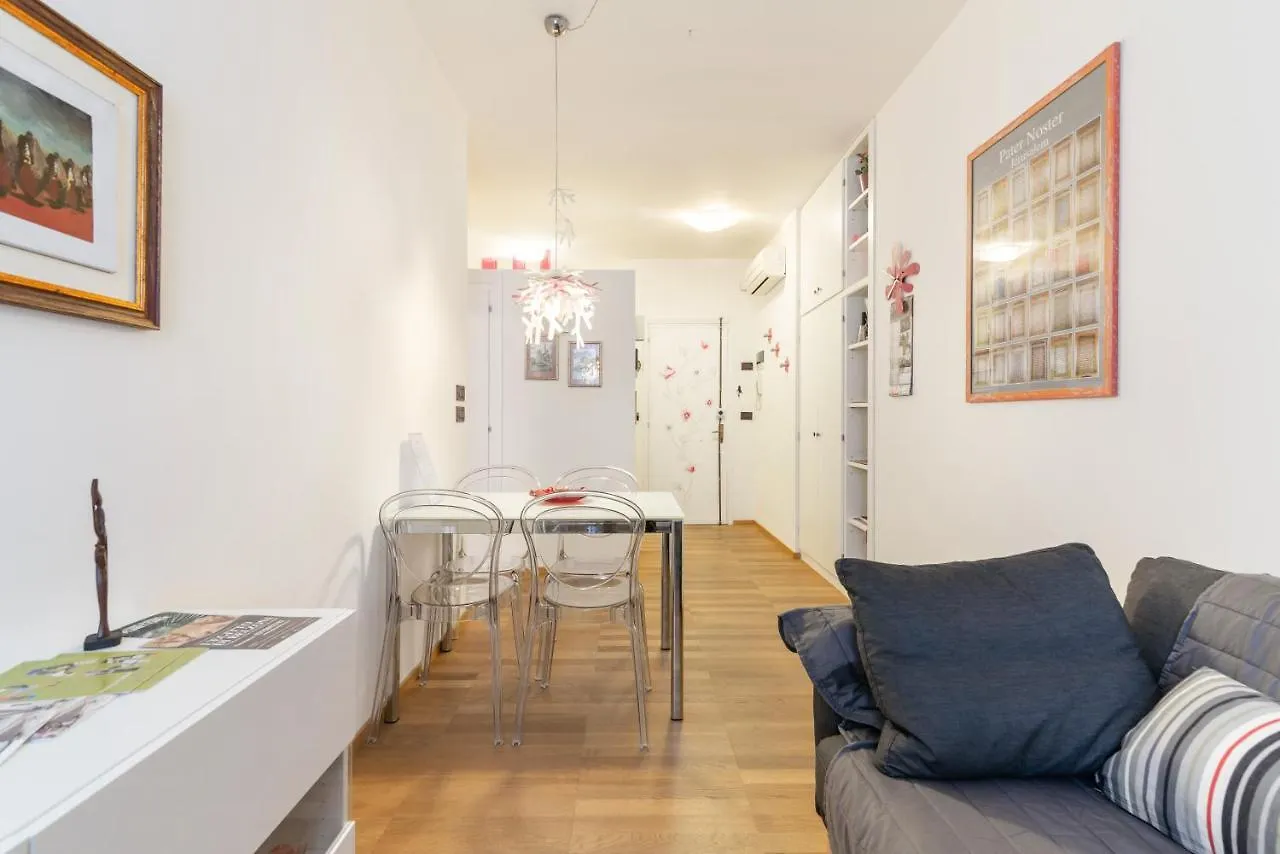 Padua Center Urban Flat Apartment 0*, Padova